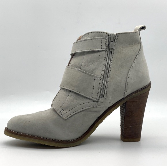 Steve Madden Verina Ice Leather Heeled Ankle Boots - Picture 5 of 16